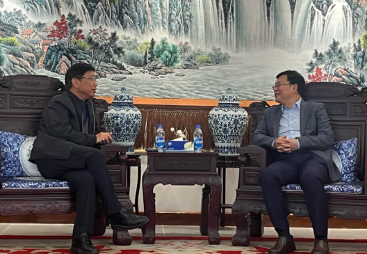 今年会王平卫董事长拜会周鼎大使